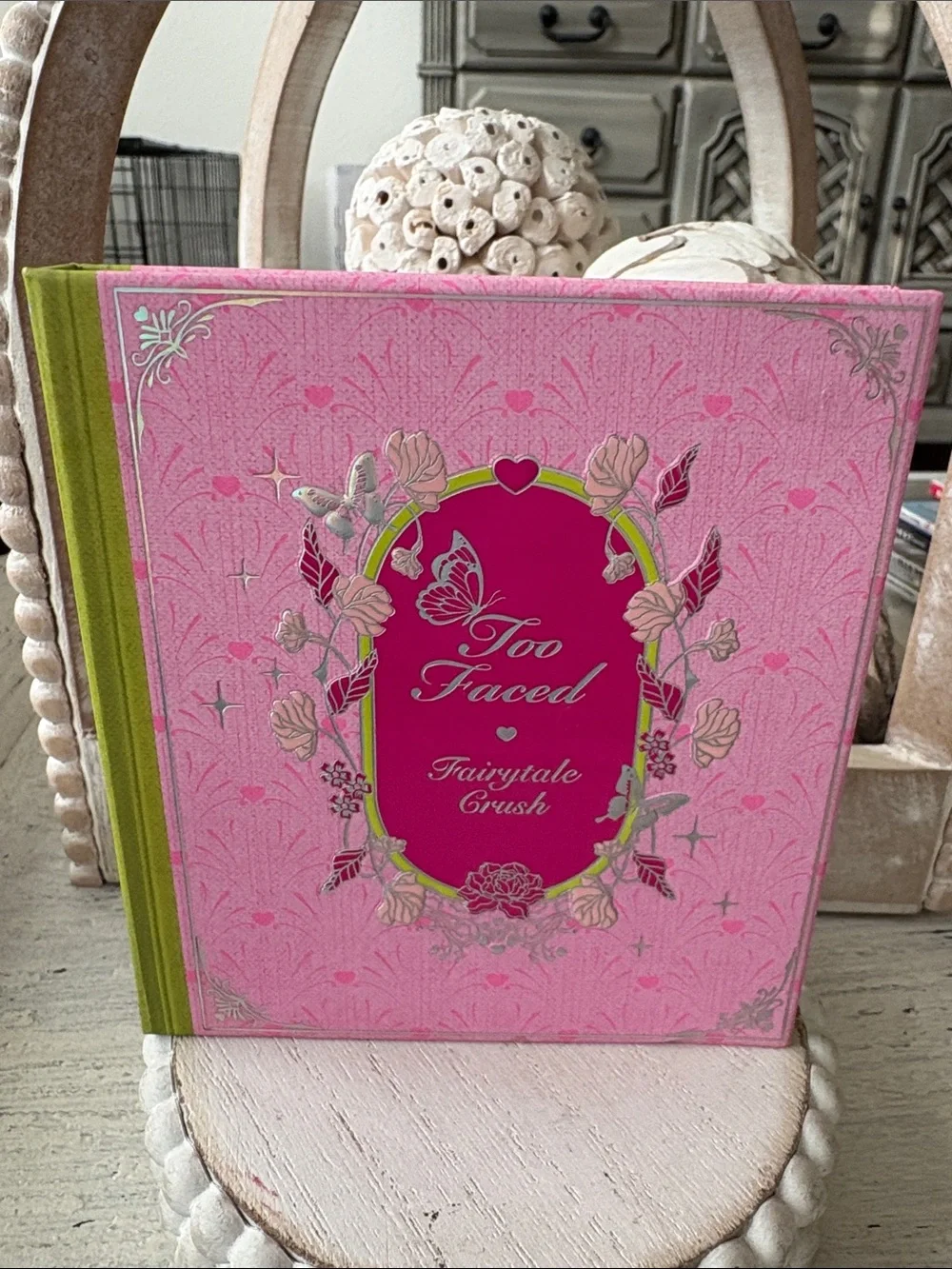 Too Faced Fairytale Crush Limited Edition Blush & Highlighter Palette